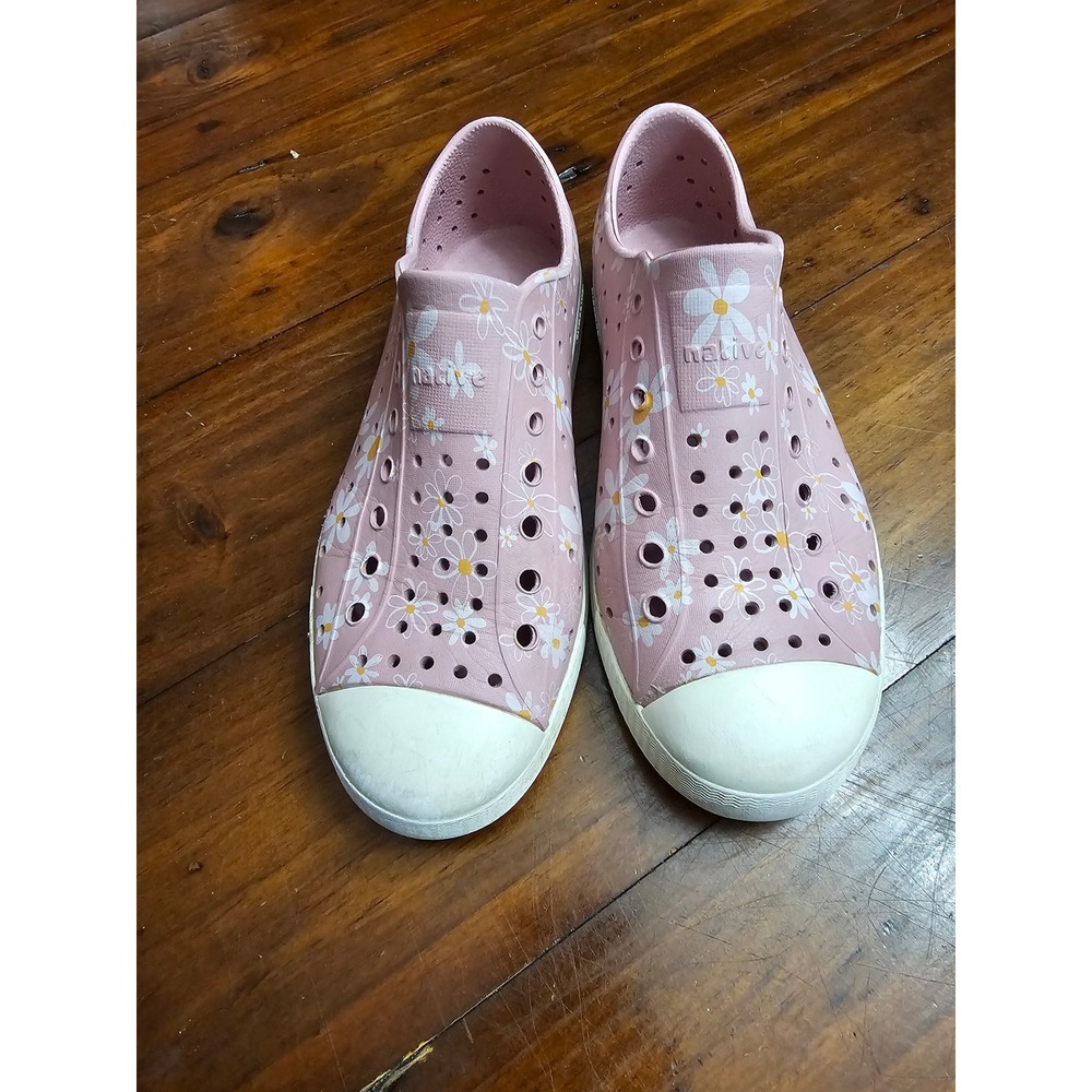 Native Jefferson Kids Pink Daisy Floral Water Shoes Slip On Sneakers Size J3